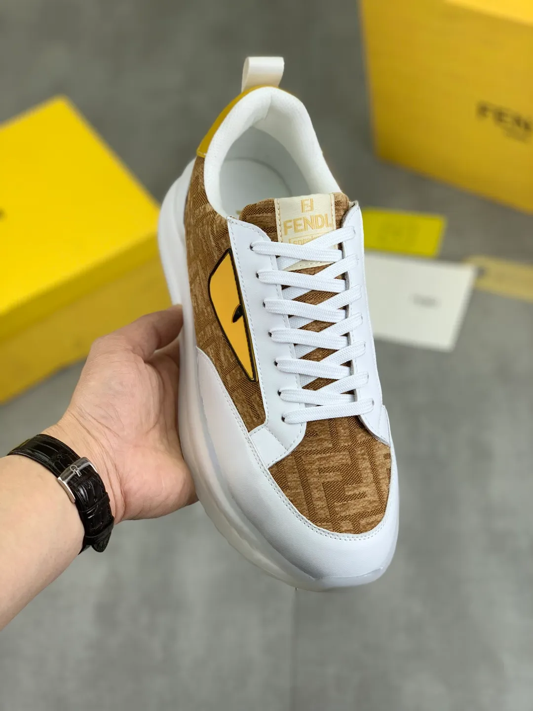 ​Men's shoes 💰P460 💰[New] Little Monster 🆘 New FENDI (Fendi) counter new 🕶️🕶️Simple routing effect, showing an elegant and cool driving shoe 🎬Using imported calfskin + first-layer pigskin lining🐂Excellent material🎬Detailed workmanship 🤗Comfortable foot feel➰➰. ​Pair it with any outfit to show your taste and temperament, low-key luxury ♻️Design ​simple and elegant ​noble and fashionable 🍃​Very loved and favored by trendy men 💓❤️Size: 38-44 (45 46 customized) 3⃣️ colors available